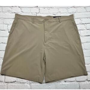 Vineyard Vines Breaker Shorts 
Khaki Tan size 40 8” inseam A605